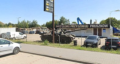 Szokująca kradzież! Ze złomowiska zniknął 36-tonowy czołg!-4845
